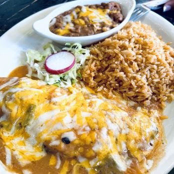 Dona Luisa's Mexican Grill - Chile Relleno with beans and rice - Mexican Near Me - Norco, California