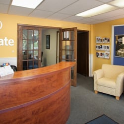 Phoenix Insurance & Financial Services - This local Allstate agency sells auto, home and life insurance.
