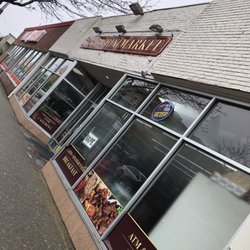 Caribe Mini Market - Outside