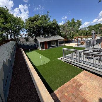 Atlantic Turf Specialists - Retaining wall, putting green, backyard turf with pea gravel fire pit! - Artificial Turf Near Me - Huntersville, North Carolina Atlantic Turf Specialists - Retaining wall, putting green, backyard turf with pea gravel fire pit! - Artificial Turf Near Me - Huntersville, North Carolina