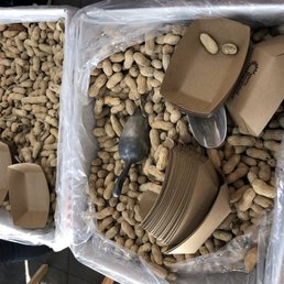 So many peanuts!!