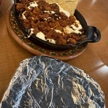 Amealco Mexican Kitchen - Queso fundido con chorizo - Mexican Near Me - Doraville, Georgia Amealco Mexican Kitchen - Queso fundido con chorizo - Mexican Near Me - Doraville, Georgia