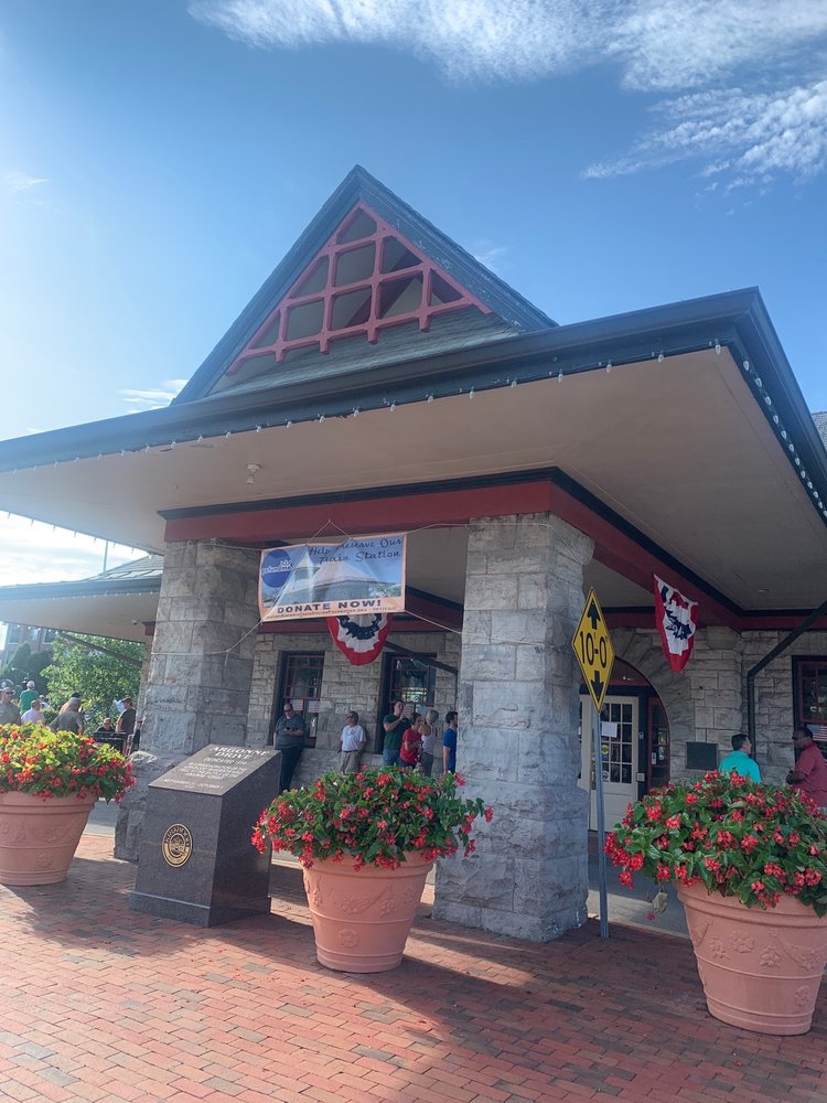 KIRKWOOD TRAIN STATION Updated September 2024 15 Photos 110 W