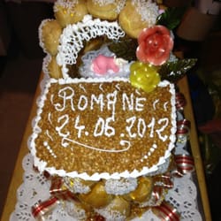 La Banette du Pharo - Pièce montée réalisée par le pâtissier de la boulangerie pour le baptême de ma fille, un régal, délicieuse!!!