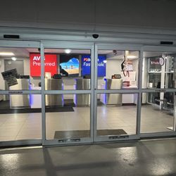 Budget Indianapolis Airport Rental Car - There's the fast break office...CLOSED!