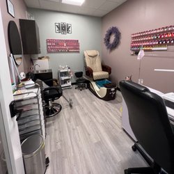 Nails by TuChi