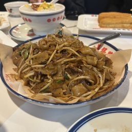 Liyin Beef Chow Fun Liyin Beef Chow Fun