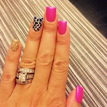Salon Glow - Nails by Lynn - Hair Salons Near Me - Reno, Nevada