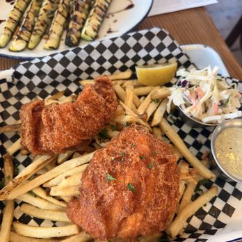 Tony's Seafood Restaurant - Fish and chips, grilled zucchini - Seafood Near Me - Marshall, California