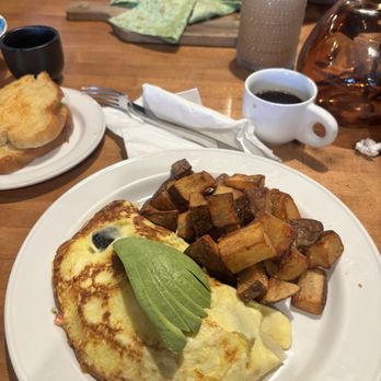Dova Cafe - Carnitas Omelette - Coffee & Tea Near Me - Ontario, California Dova Cafe - Carnitas Omelette - Coffee & Tea Near Me - Ontario, California