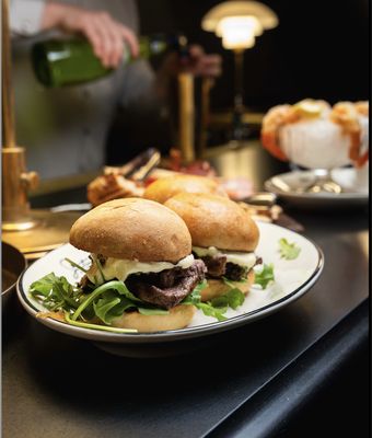 Sinatra Bar & Lounge by null