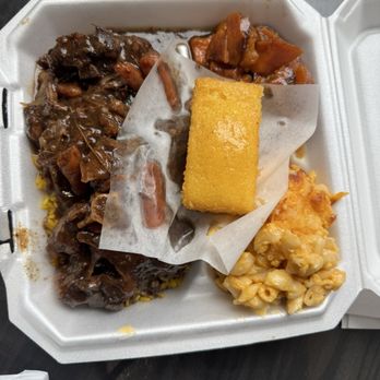 Mary’s Bagel Café And Catering Service - oxtail with yams, mac & cheese, and cornbread $24.99 It was amazing - Bagels Near Me - Lakeland, Florida