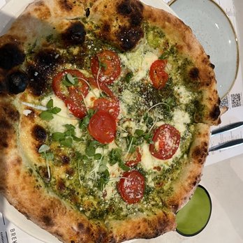 Sixty Vines - Margarite pizza - New American Near Me - Dallas, Texas