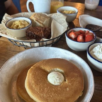 Five Oaks Farm Kitchen - pancakes - Breakfast & Brunch Near Me - Sevierville, Tennessee