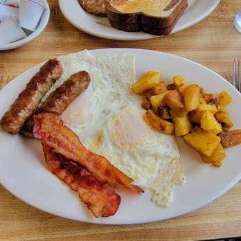 Central Street Cafe - #1 breakfast - Breakfast & Brunch Near Me - East Bridgewater, Massachusetts