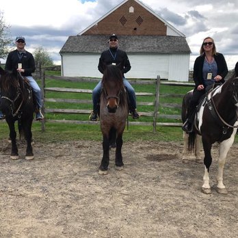 Hickory Hollow Farm - Horseback Riding Near Me - Gettysburg, Pennsylvania