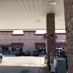 Chevron - Gas station mini market and taqueria next door