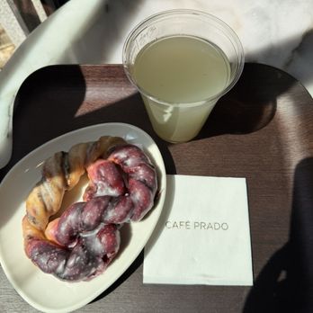Café Prado - Coffee & Tea Near Me - Madrid, M
