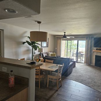 Still Waters Resort - Resorts Near Me - Branson, Missouri Still Waters Resort - Resorts Near Me - Branson, Missouri