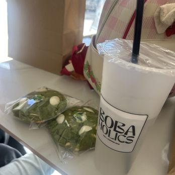 Bobaholics - matcha cookies and water that tastes really good - Bubble Tea Near Me - San Jose, California