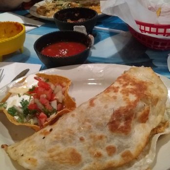 Acapulco - Ricas Quesadilla de Espinacas - Mexican Near Me - Lebanon, Ohio Acapulco - Ricas Quesadilla de Espinacas - Mexican Near Me - Lebanon, Ohio
