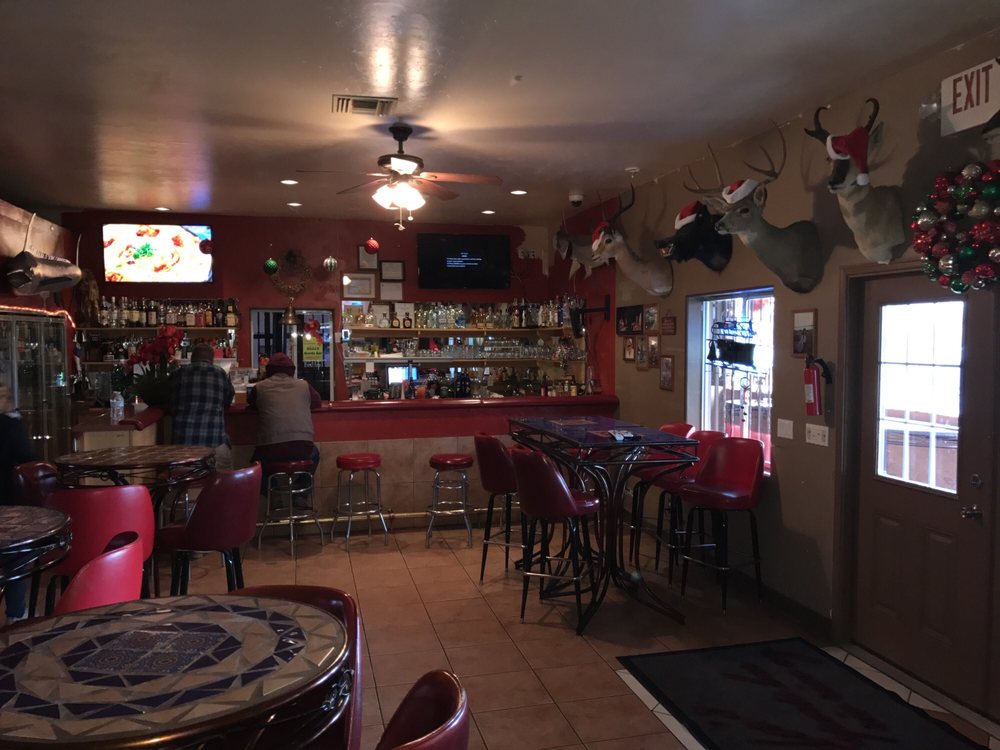 Hilda's International Sports Bar Logo