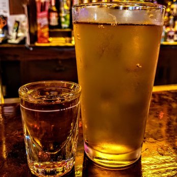 Freeh's Again - Dive Bars Near Me - Matteson, Illinois