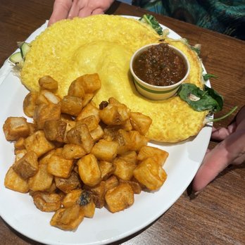 Eggs 'n Things Ko Olina - Vegetarian (Mushroom, Spinach, Zucchini & Cheese) - American Near Me - Kapolei, Hawaii