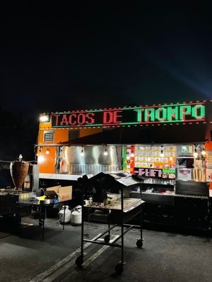 Leo's Tacos Truck by null