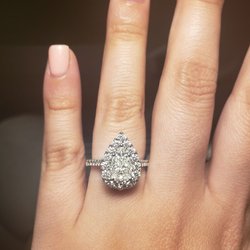 Helzberg Diamonds - Up close and personal