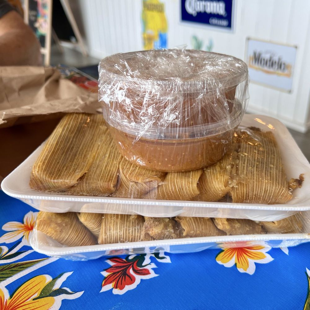 Los Hernandez Tamales