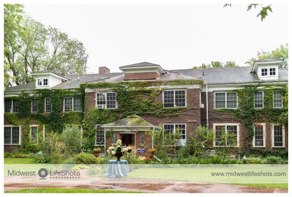 The Outing Lodge by null