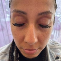 Natural full set lashes