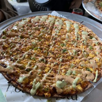 Mazala Pizza River North - Paneer Tikka Pizza - Coffee & Tea Near Me - Chicago, Illinois Mazala Pizza River North - Paneer Tikka Pizza - Coffee & Tea Near Me - Chicago, Illinois
