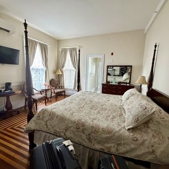 Salem Inn - Hotels Near Me - Salem, Massachusetts Salem Inn - Hotels Near Me - Salem, Massachusetts