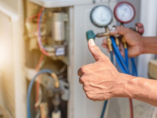 Green Line Plumbing Heating & Air Logo