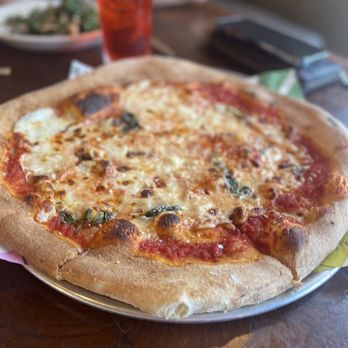 Pitfire Pizza - Margherita Pizza - Pizza Near Me - Culver City, California Pitfire Pizza - Margherita Pizza - Pizza Near Me - Culver City, California