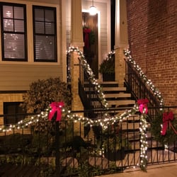 Gardens That Grow - Christmas Decor in Lakeview 2015