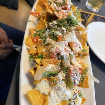 Lakeview Taphouse - Nachos - Salad Near Me - Lake Oswego, Oregon