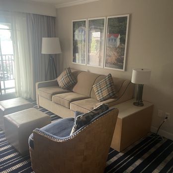 Harborside Hotel, Spa & Marina - Lounge space in room - Italian Near Me - Bar Harbor, Maine Harborside Hotel, Spa & Marina - Lounge space in room - Italian Near Me - Bar Harbor, Maine