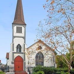 St Paul's Episcopal Church - Beautiful church that is over 150 years old. Open most days for viewing.