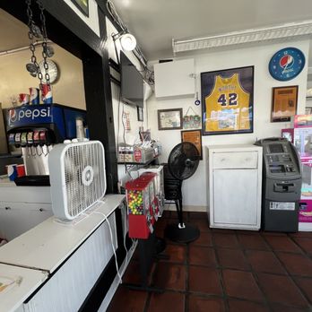Arturo's Puffy Taco - Interior - Mexican Near Me - Whittier, California