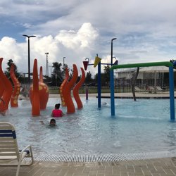 Spurlino Family YMCA at Big Bend Road - Splash pad