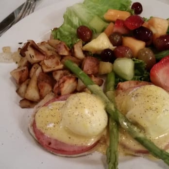 Tarrant's West - Eggs Benedict - American Near Me - Richmond, Virginia Tarrant's West - Eggs Benedict - American Near Me - Richmond, Virginia