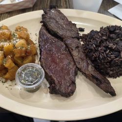 Don Domingo - Vacio special with two sides (moros and potatoes)