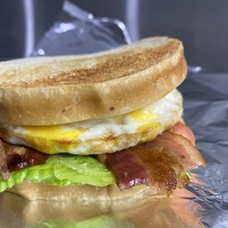 Mr. Ed's Espresso, Juice & Underground Pub