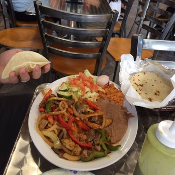 Tacos El Rey - Beef and chicken fajitas - Mexican Near Me - Yakima, Washington Tacos El Rey - Beef and chicken fajitas - Mexican Near Me - Yakima, Washington