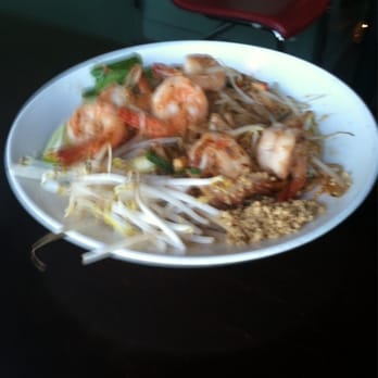 Mai Thai - Pad Thai with Shrimp - Thai Near Me - Alexandria, Virginia Mai Thai - Pad Thai with Shrimp - Thai Near Me - Alexandria, Virginia