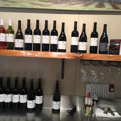 Seville Hill Winery - Extensive use of Italian varietals alongside Yarra Shiraz. Most wines here were are 100 percent a single varietal.