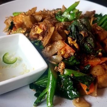 Budsi's Authentic Thai - Pad see ew with tofu. - Thai Near Me - New Orleans, Louisiana Budsi's Authentic Thai - Pad see ew with tofu. - Thai Near Me - New Orleans, Louisiana